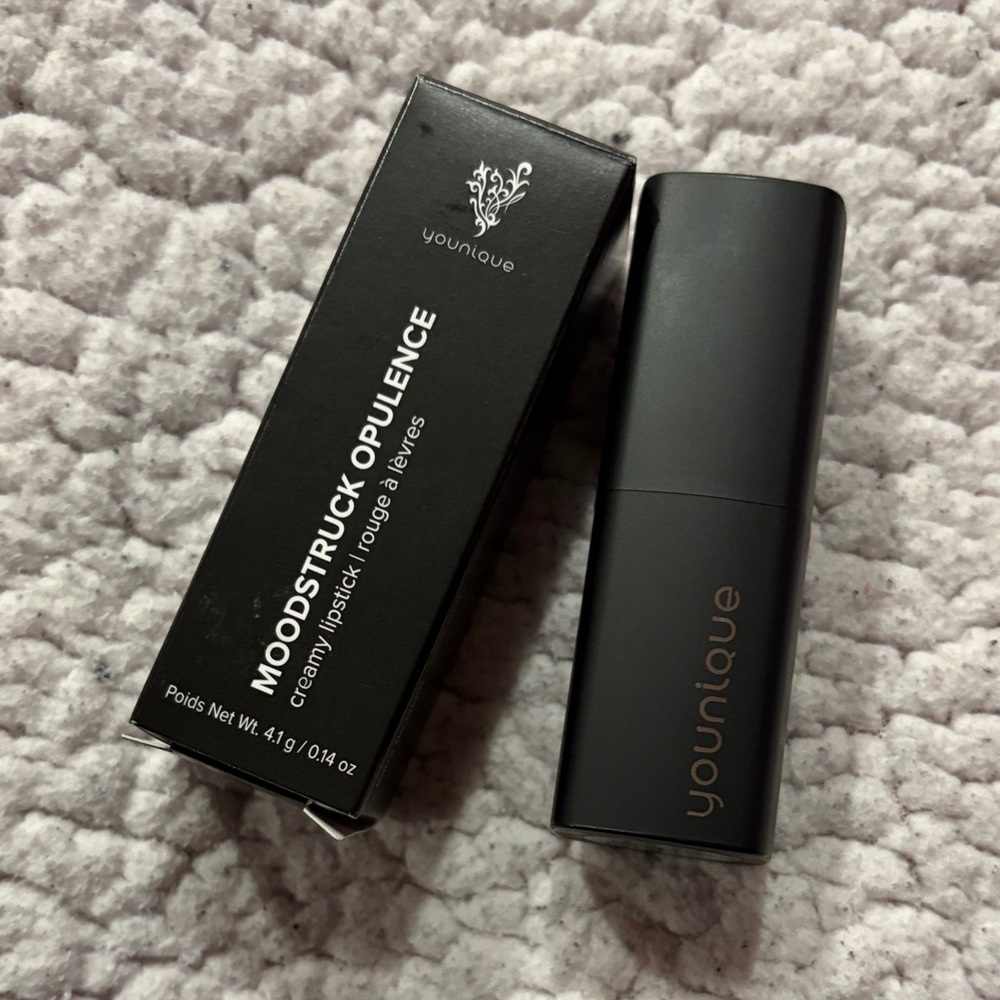 Younique Moodstruck Opulence Lipstick - Elegant Black